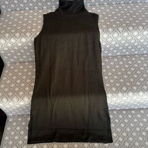 Lululemon sleeveless sweater tunic